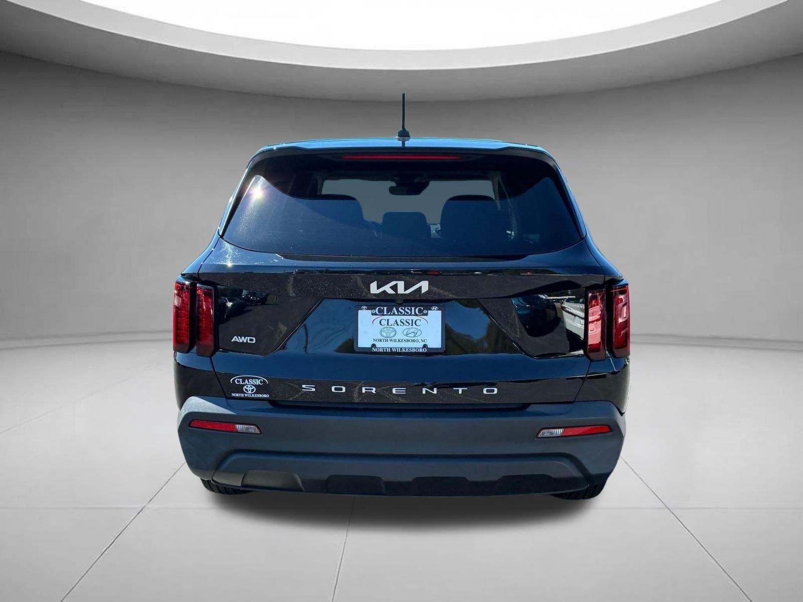 Used 2022 Ebony Black Kia LX image 6