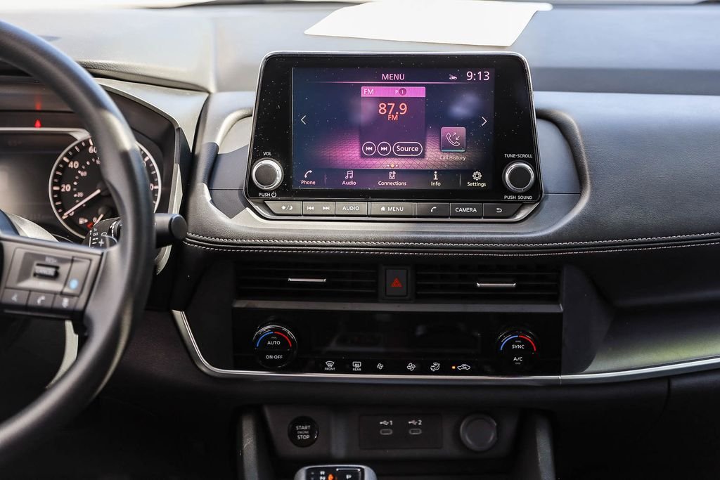 2024 Nissan Rogue SV - Photo 9