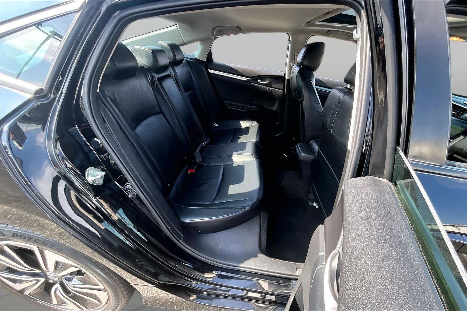 Used 2016 Crystal Black Pearl Honda EX-L image 20