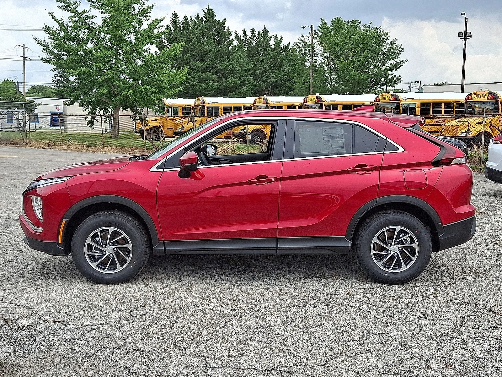 New 2026 Red Mitsubishi ES image 4