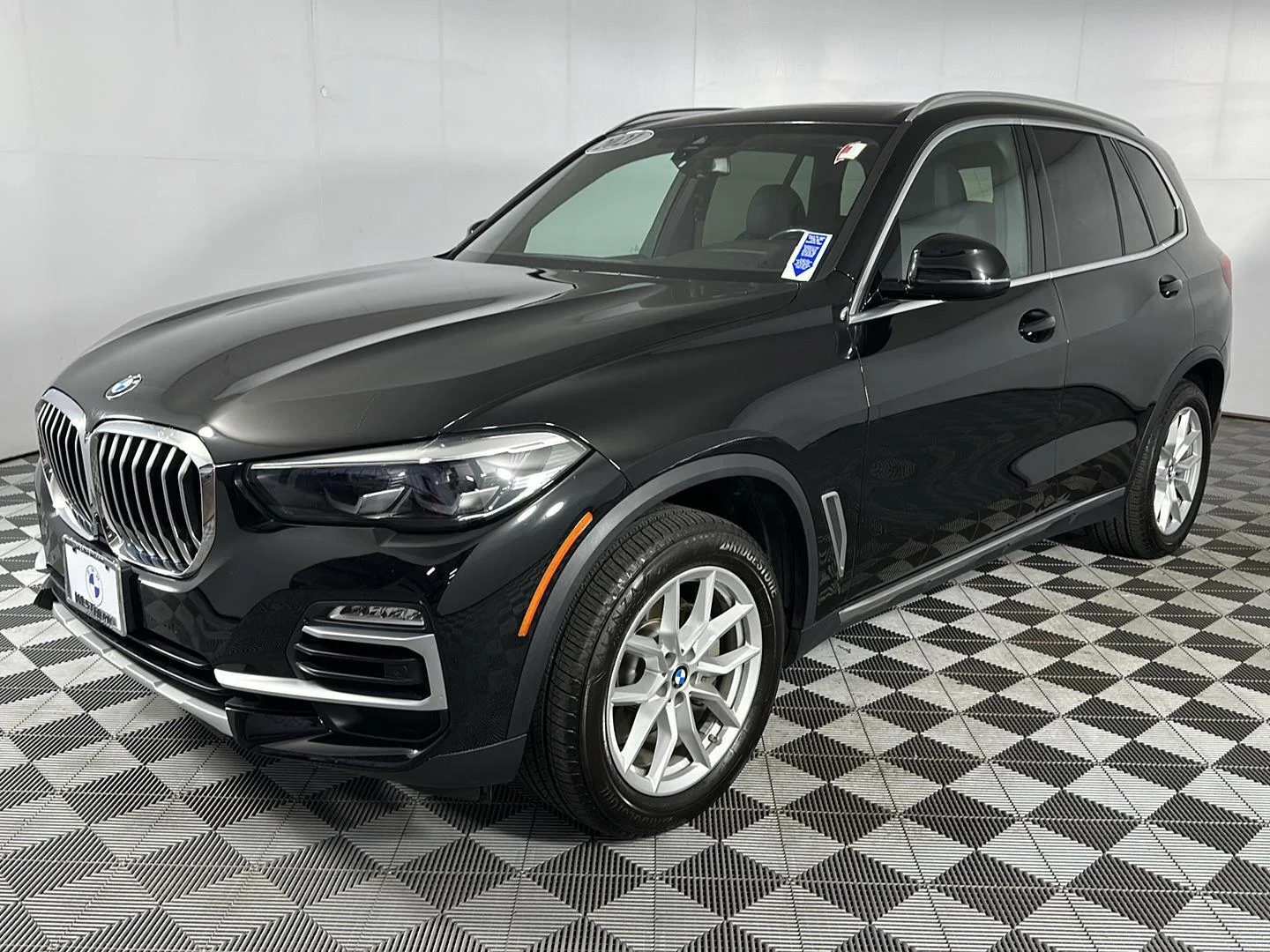 Used 2021 Jet Black BMW xDrive40i image 5