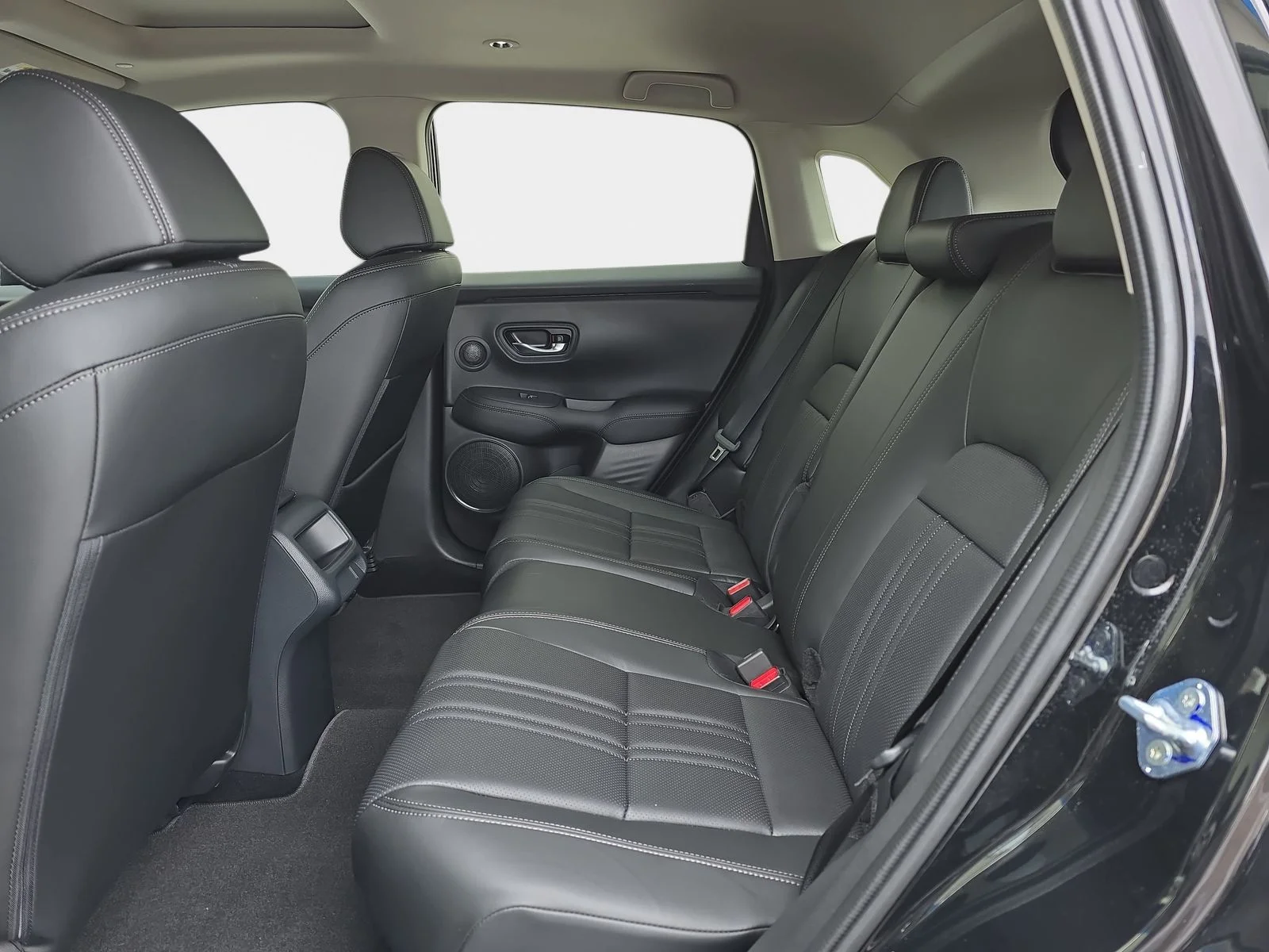 2026 Honda HR-V EX-L - Photo 16