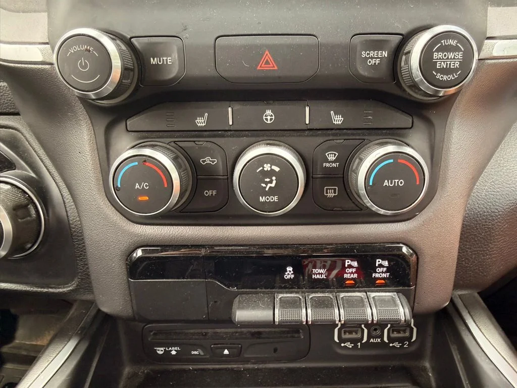 Used 2019 Blue Ram Big Horn/Lone Star image 21