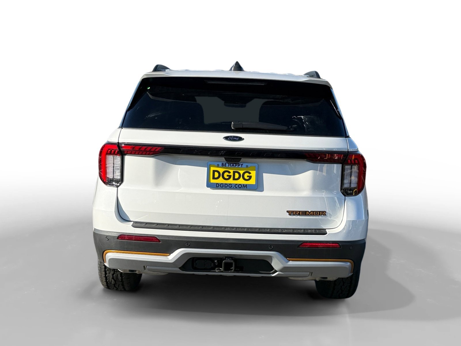 New 2026 Star White Metallic Tri-Coat Ford Tremor® image 4
