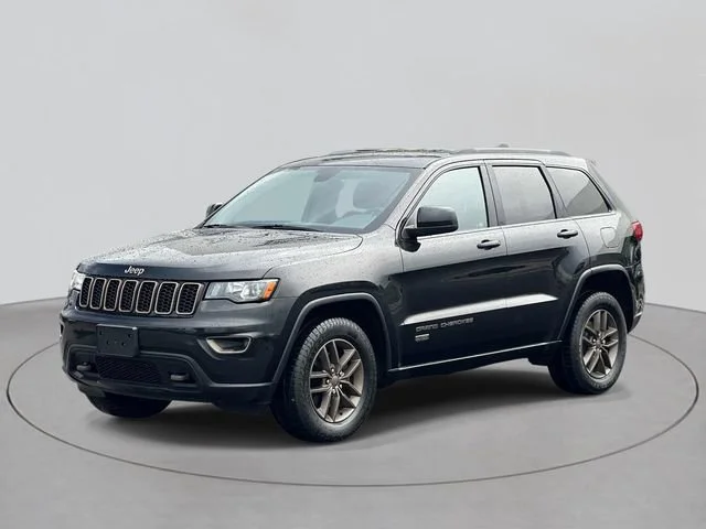 2016 Jeep Grand Cherokee Laredo 75th Anniversary Edition 4WD's photo