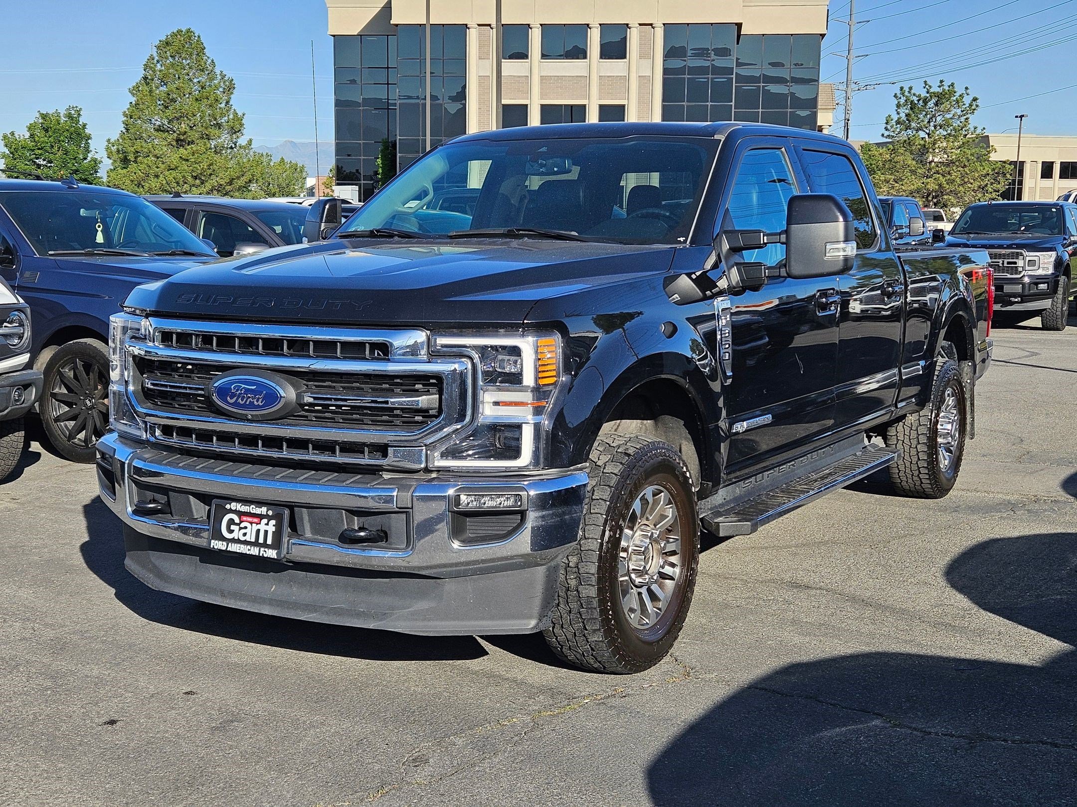 Used 2021 Black Metallic Ford LARIAT image 8