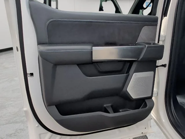2025 Ford F-250 Super Duty Platinum - Photo 45