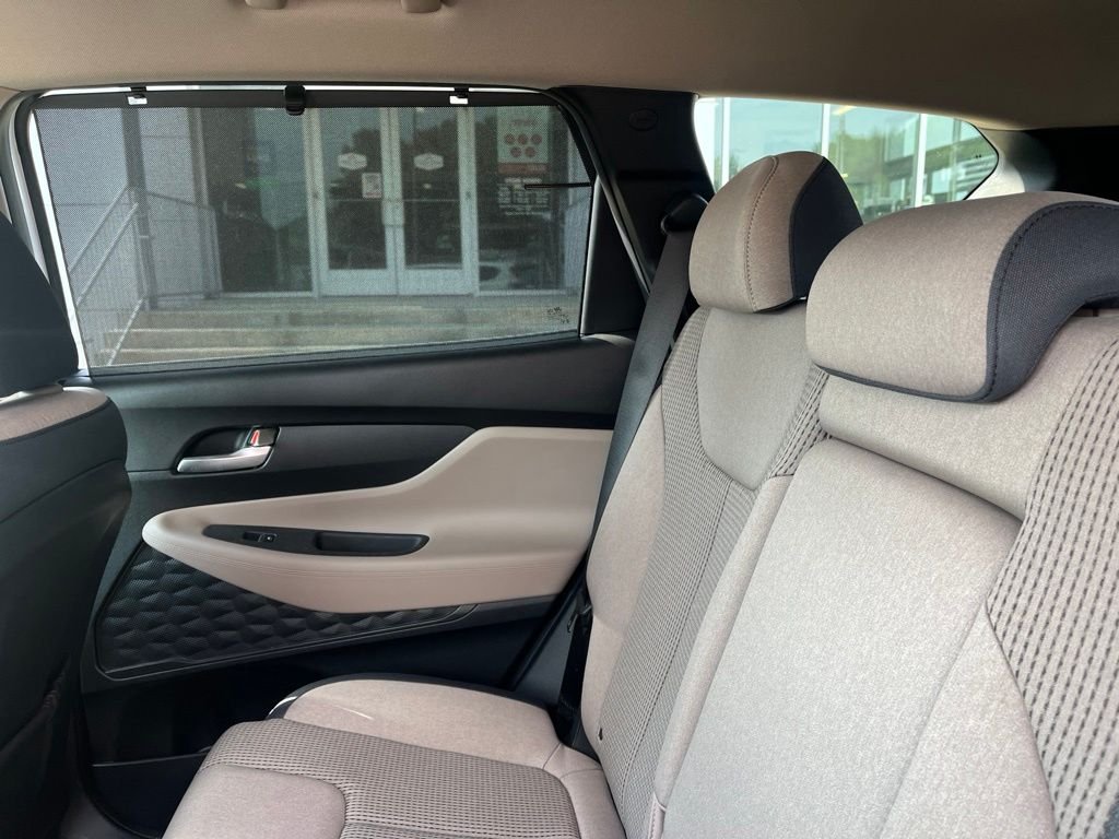 Used 2023 White Hyundai Blue image 11