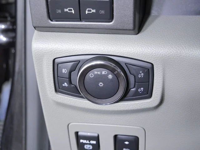 Certified Used 2019 Black Ford XLT image 25