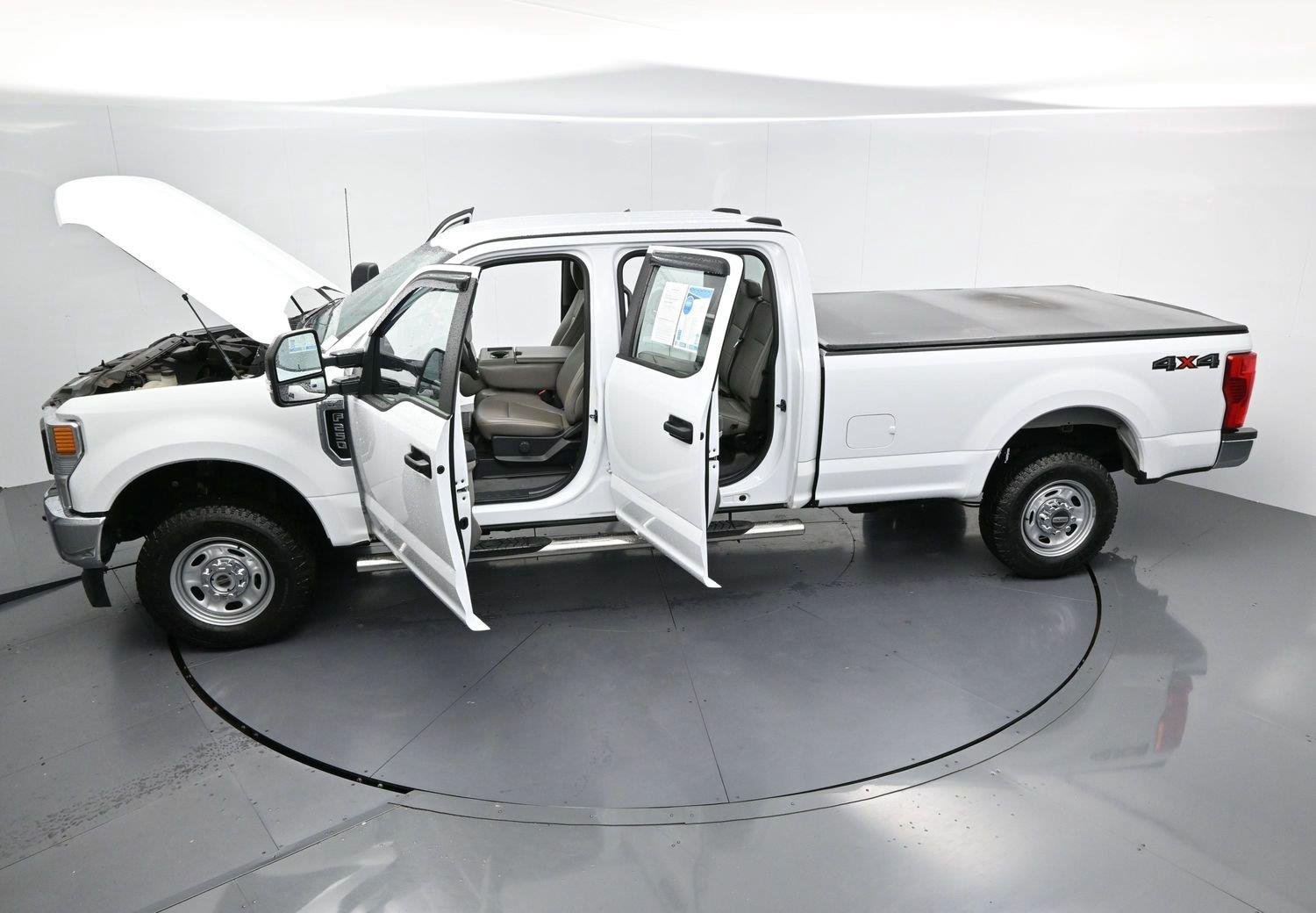 Used 2022 Oxford White Ford XL image 40