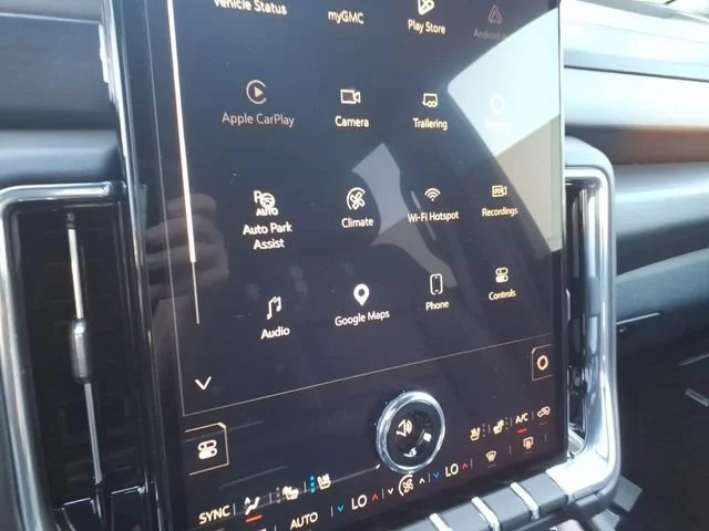Used 2025 Sterling Metallic GMC Denali image 23