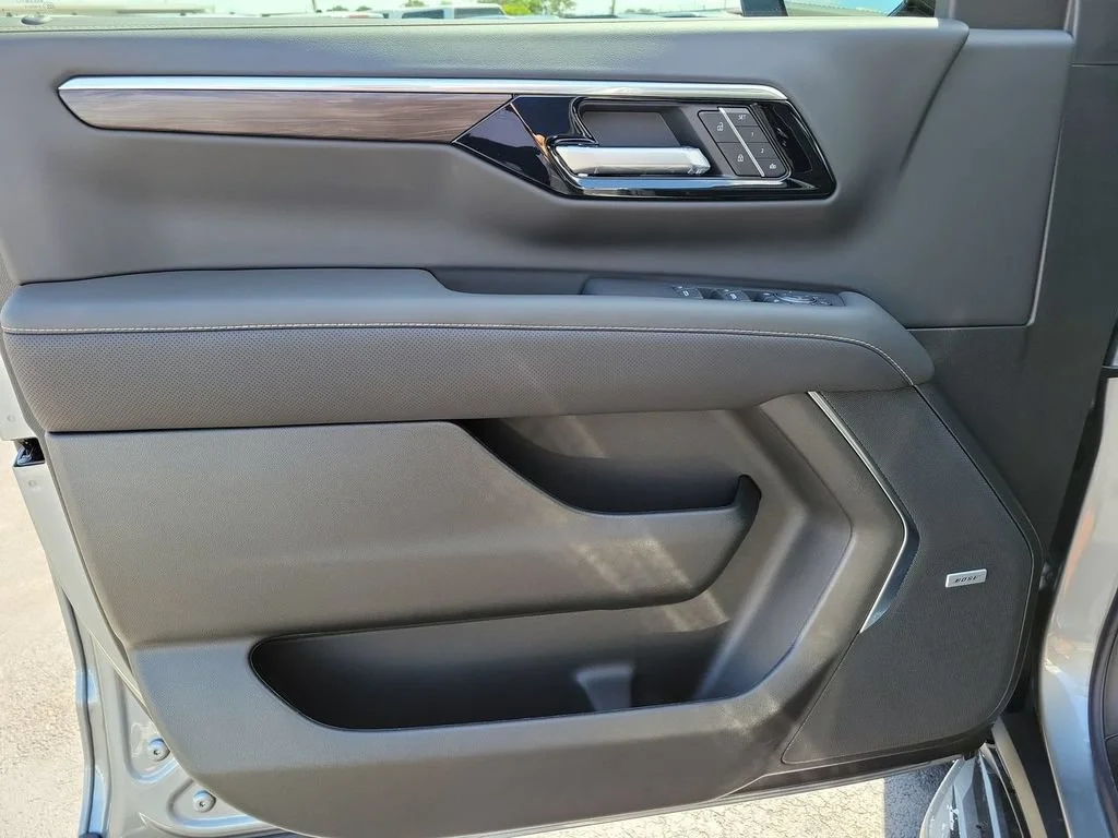 New 2026 Sterling Gray Metallic Chevrolet Premier image 15