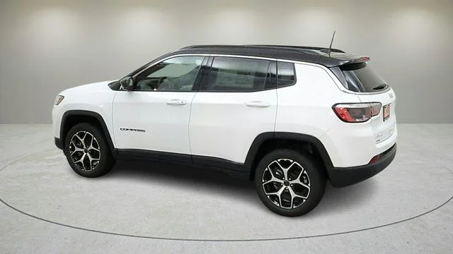 New 2026 Bright White Clear-Coat Exterior Paint Jeep Limited image 6