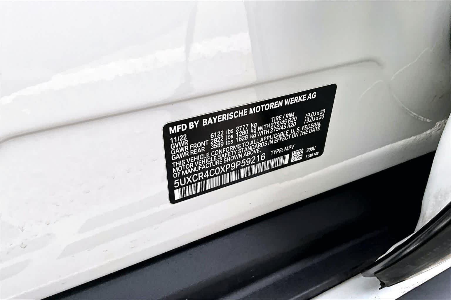 Used 2023 Alpine White BMW sDrive40i image 34