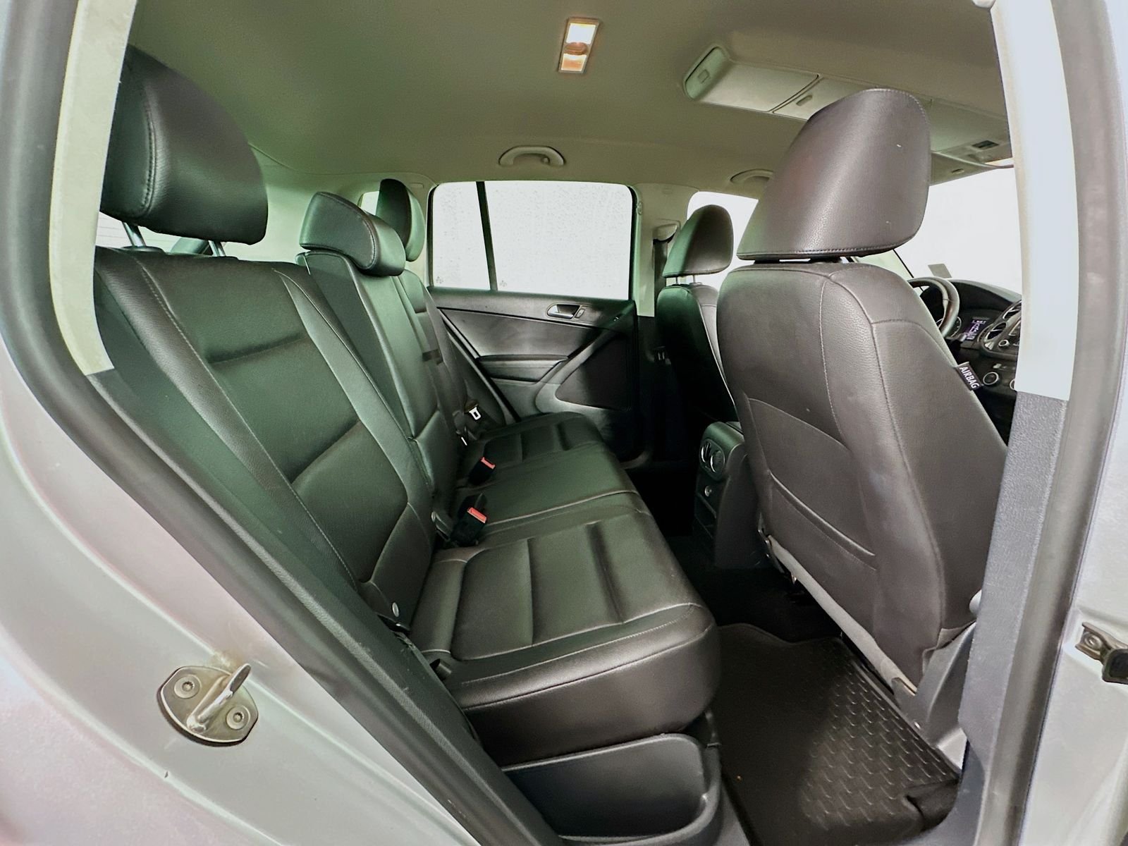 Used 2013 Reflex Silver Metallic Volkswagen SE image 26