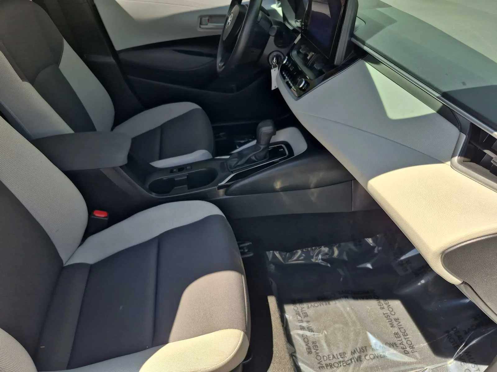 Used 2024 Ice Cap Toyota LE image 18