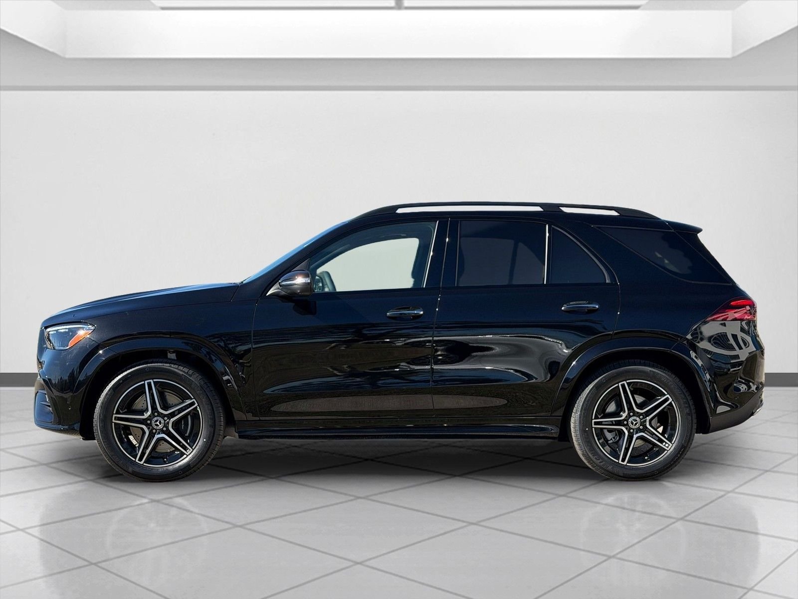 New 2026 Obsidian Black Metallic Mercedes-Benz GLE 350 image 5