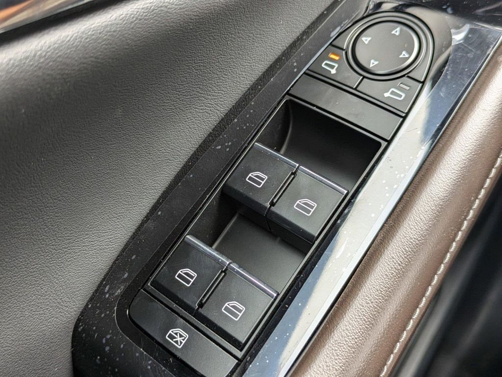 2025 Mazda CX-30 Premium - Photo 26