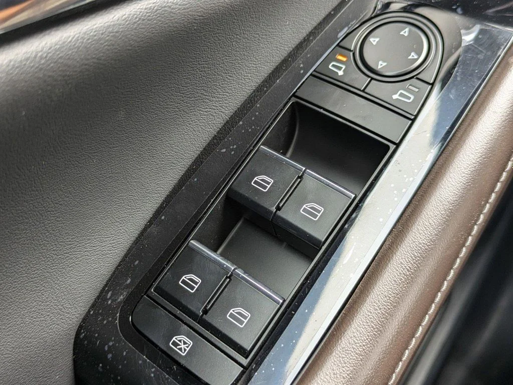 2025 Mazda CX-30 Premium - Photo 26