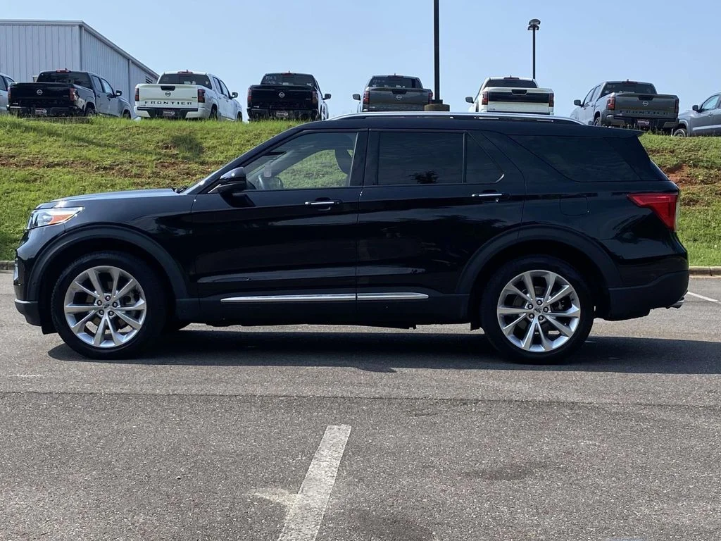 Used 2023 Agate Black Metallic Ford Platinum image 6