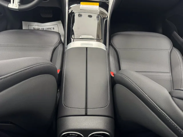New 2026 Polar White Mercedes-Benz GLC 300 image 41