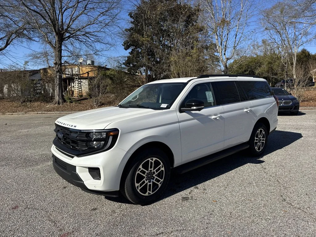 New 2026 Star White Metallic Tri-Coat Ford Active image 3