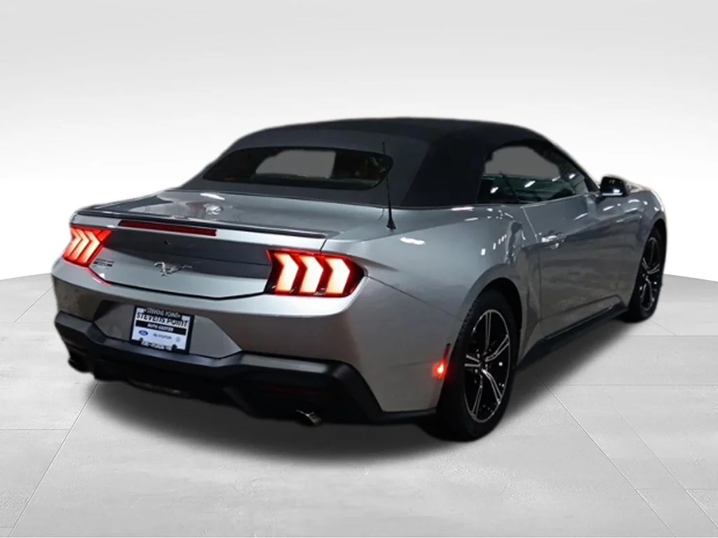 Used 2025 Iconic Silver Metallic Ford EcoBoost Premium image 7