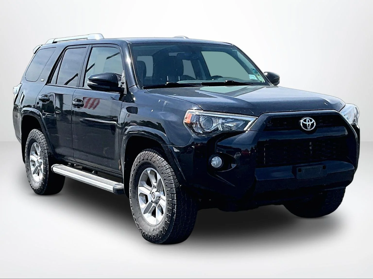 Used 2017 Black Toyota SR5 Premium image 12
