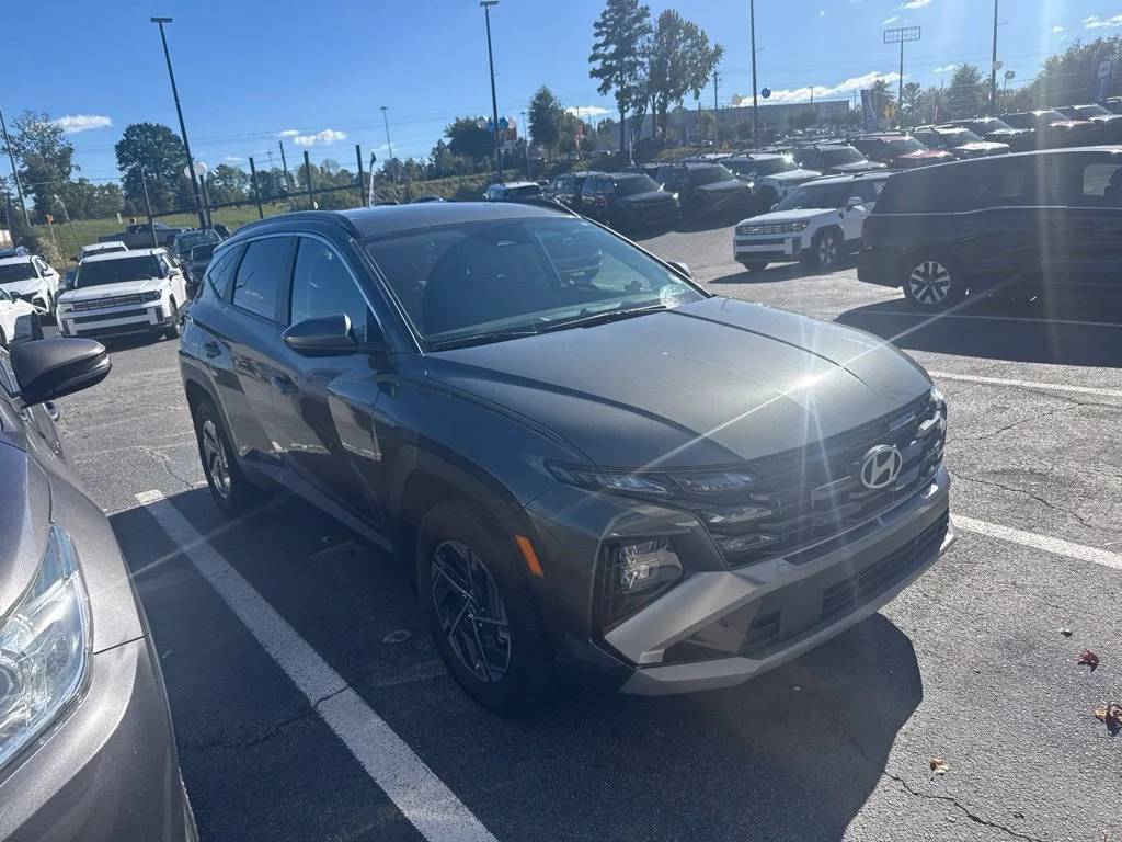 Used 2025 Gray Hyundai Blue image 1