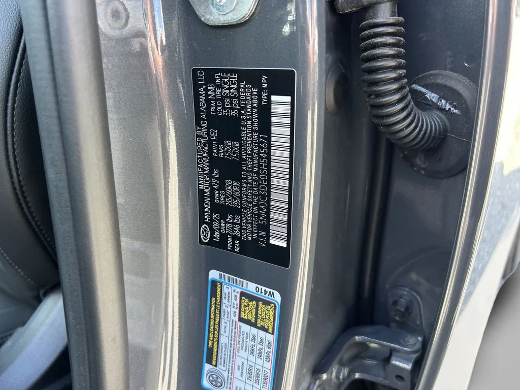 Used 2025 Gray Hyundai SEL Convenience image 40