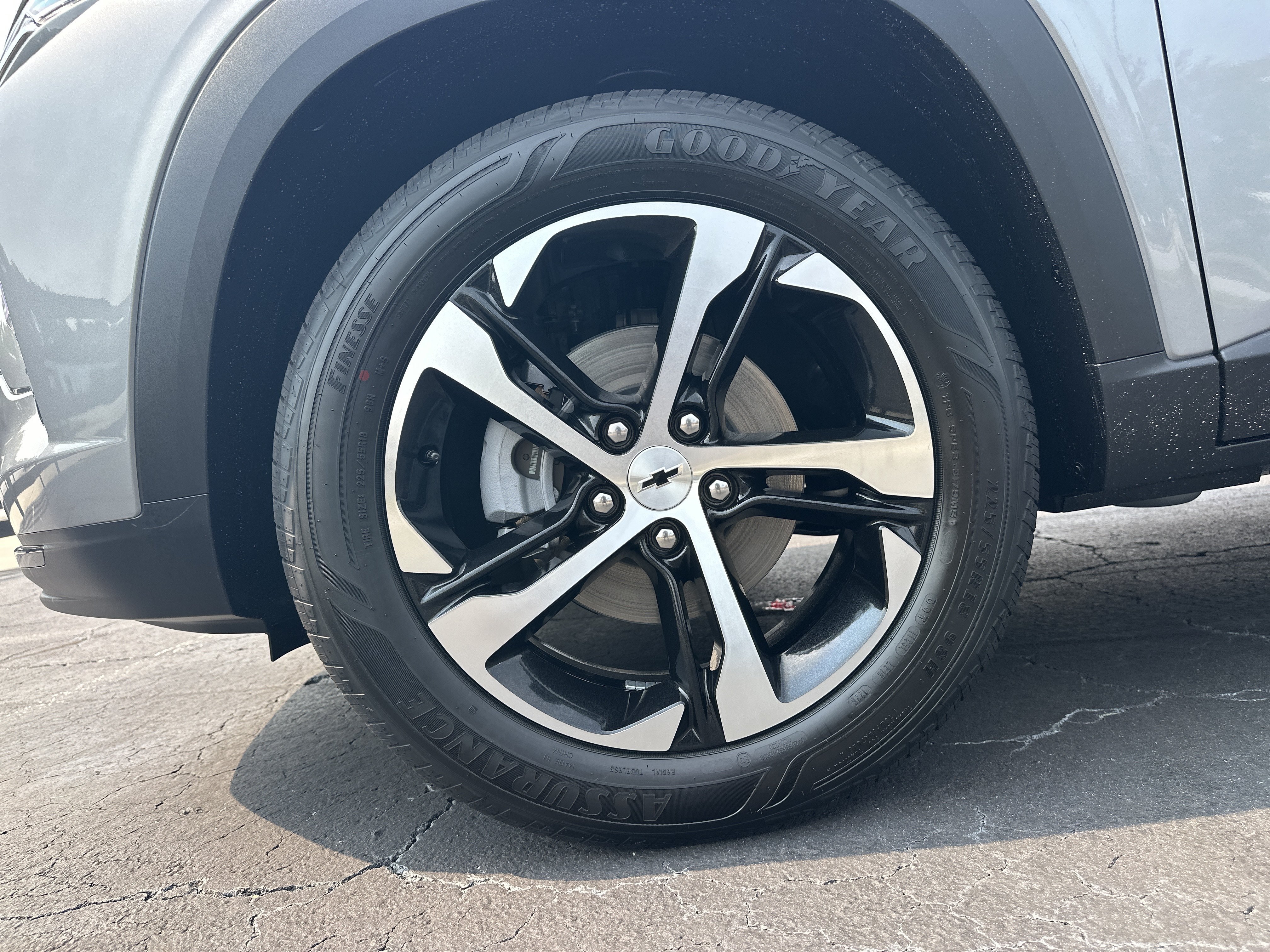 New 2026 Sterling Gray Metallic Chevrolet 1RS image 12