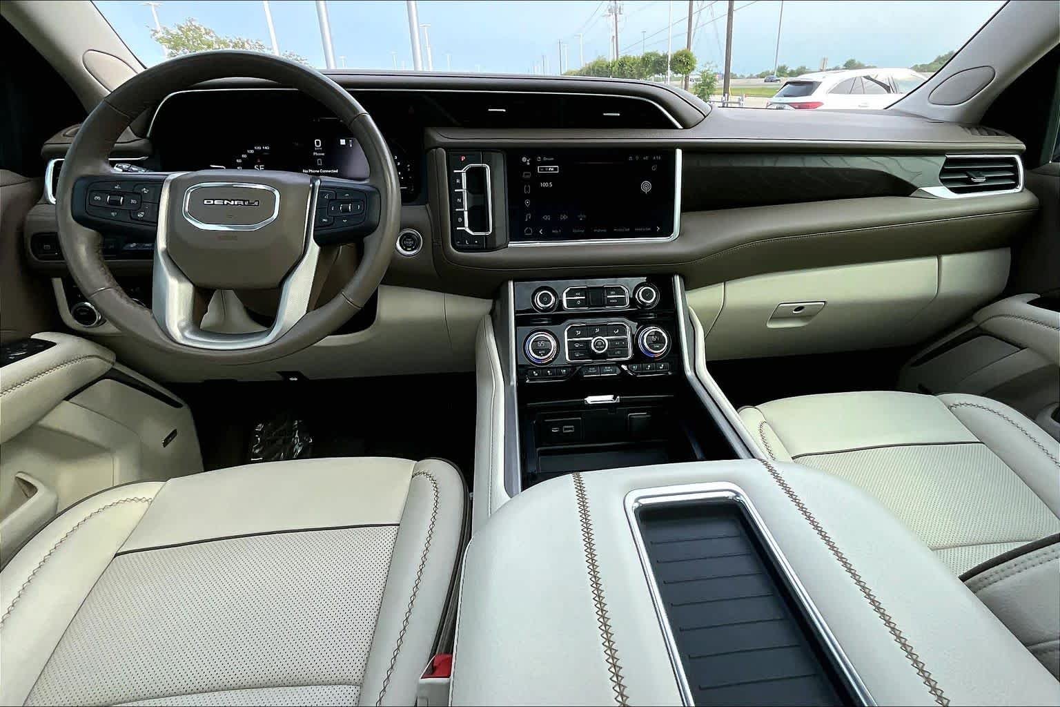 Used 2022 Hunter Metallic GMC Denali image 13