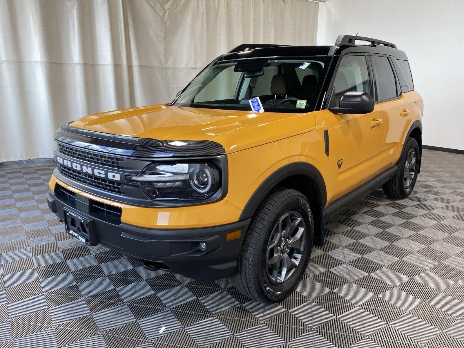 Used 2021 Cyber Orange Metallic Tri-Coat Ford Badlands image 3