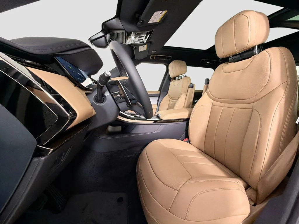 New 2026 Varesine Blue Land Rover SE image 22