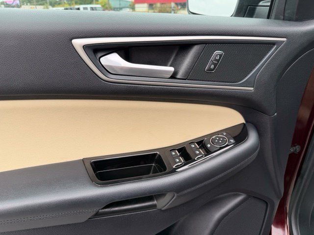 Used 2019 Red Ford SEL image 11