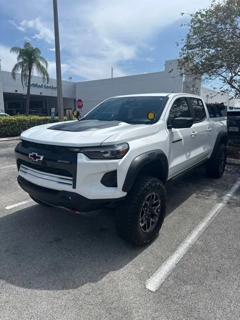 Used 2024 White Chevrolet ZR2 image 4