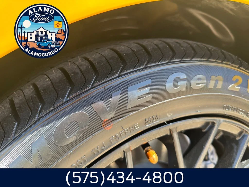 Used 2015 Yellow Ford GT Premium image 28