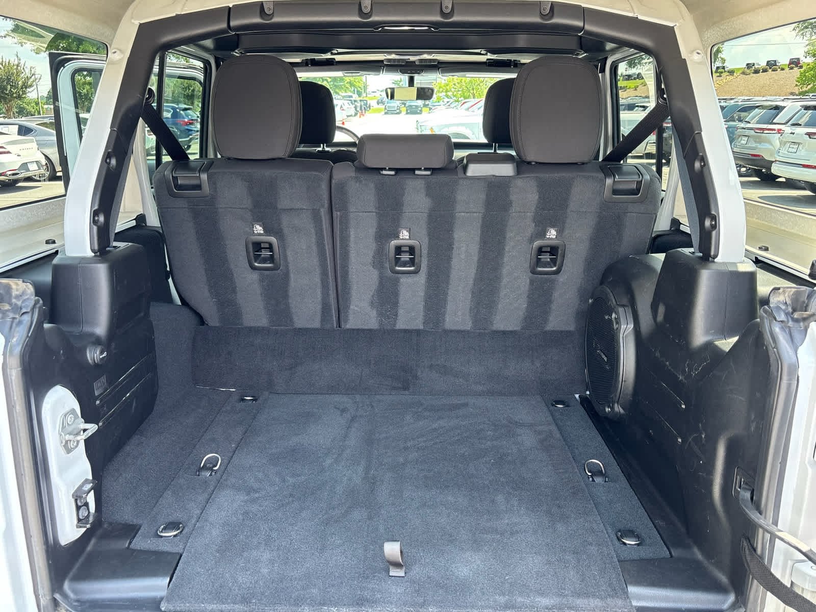 Used 2023 Bright White Clearcoat Jeep Rubicon image 29