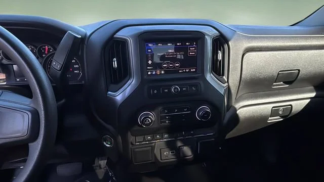 Used 2022 Summit White Chevrolet Custom image 26