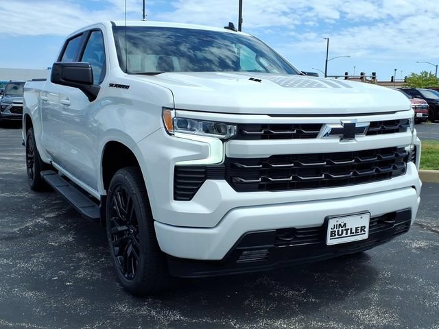 New 2026 Summit White Chevrolet RST image 23