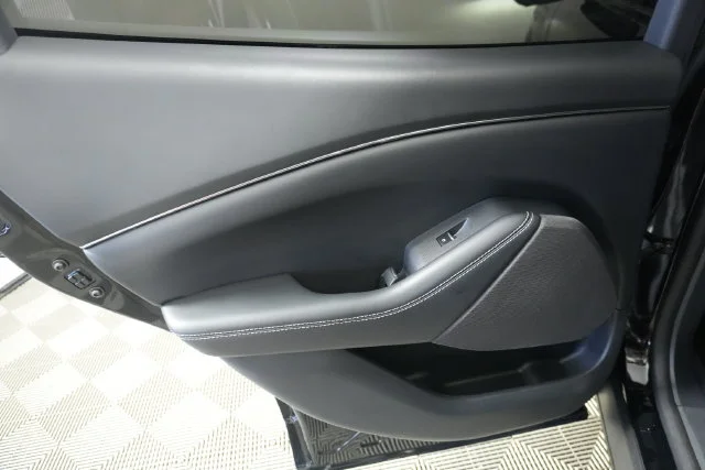 Used 2025 Shadow Black Ford Select image 32
