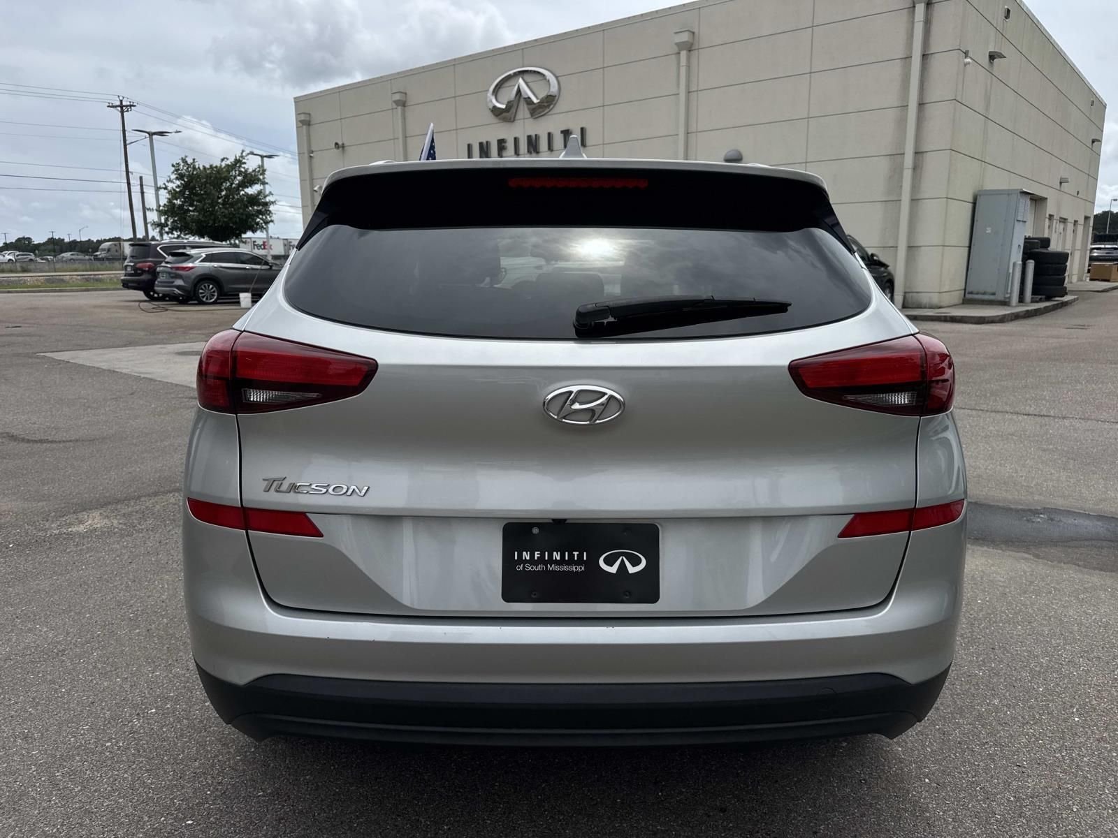 Used 2021 Silver Hyundai Value image 7