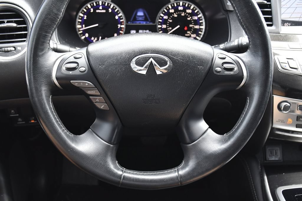 Certified Used 2019 Liquid Platinum INFINITI LUXE image 7