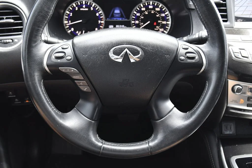 Used 2019 Liquid Platinum INFINITI LUXE image 7