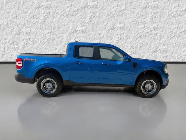 Used 2022 Blue Metallic Ford LARIAT image 2