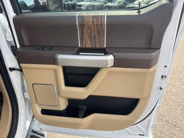 Used 2018 Oxford White Ford Lariat image 27