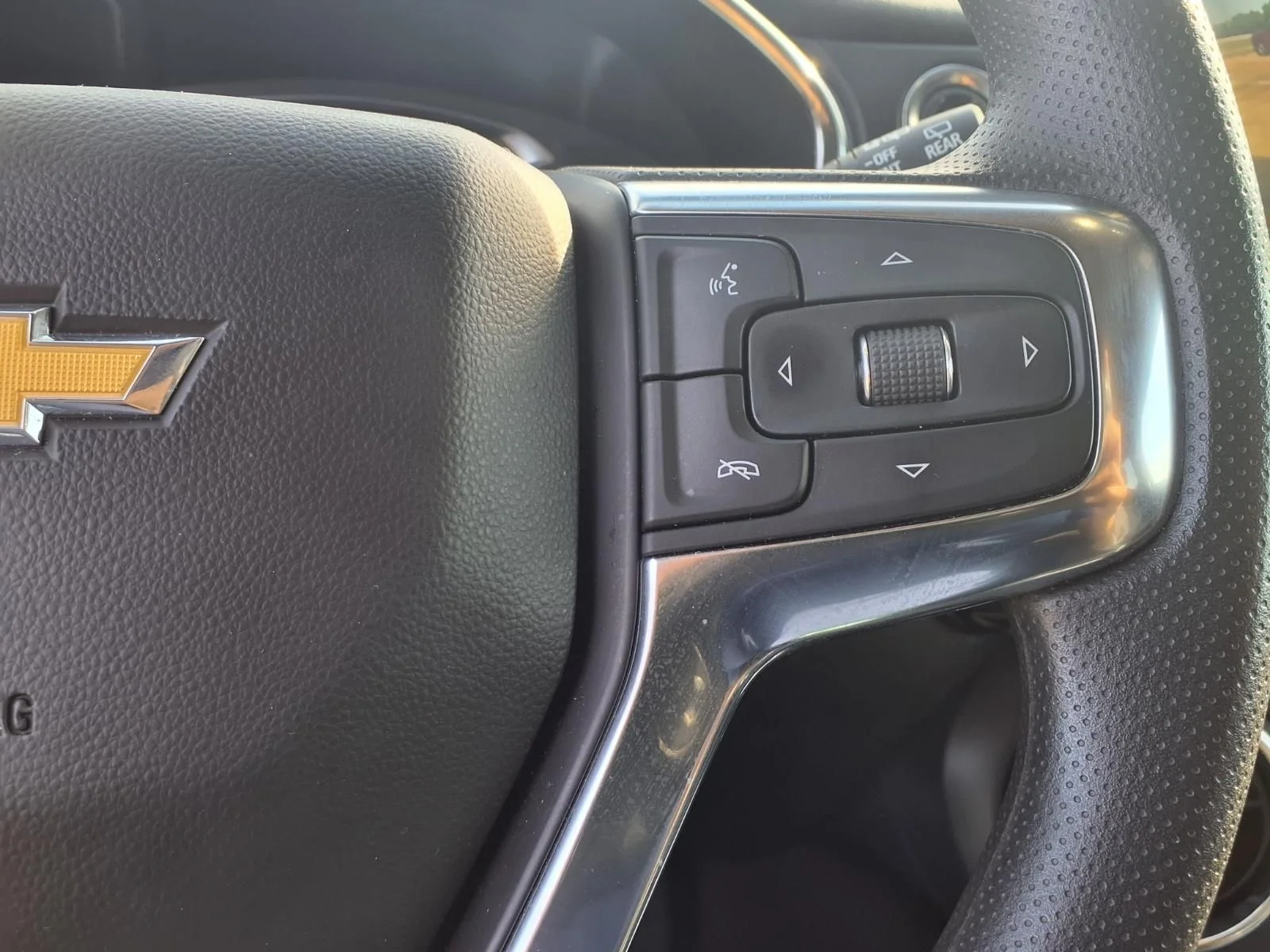 Used 2025 Gray Chevrolet LT image 20