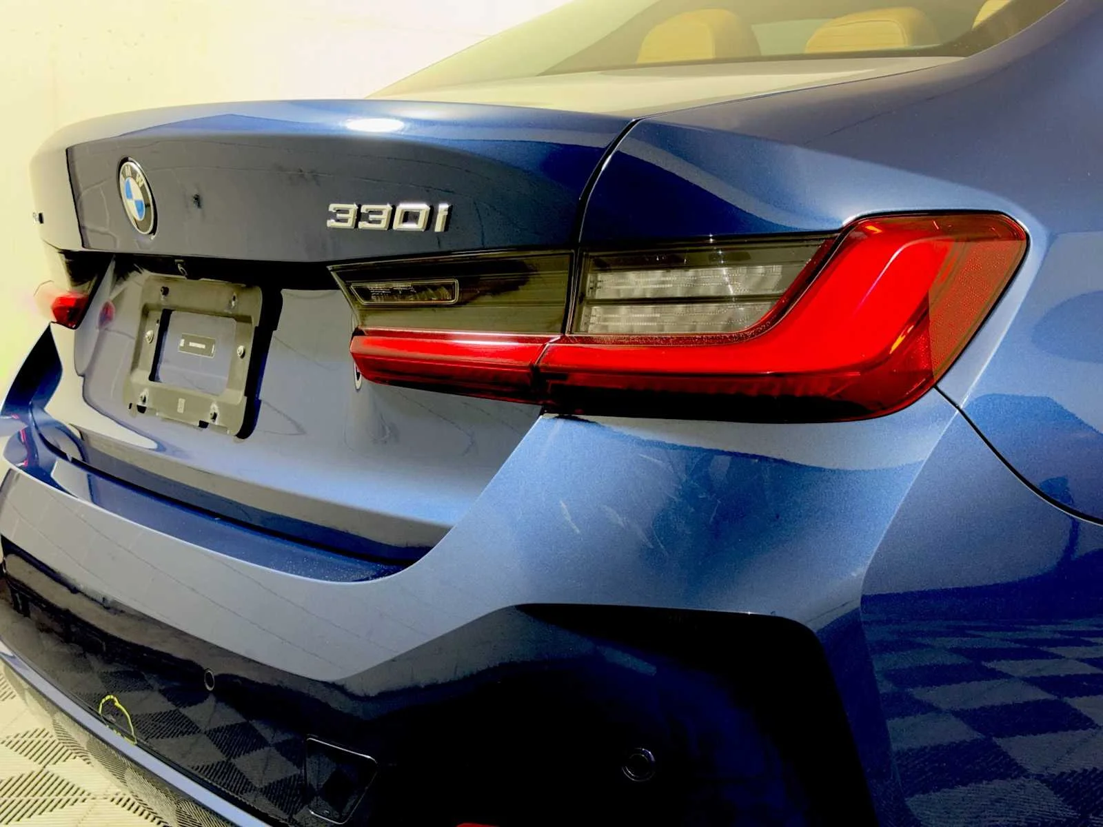 2024 BMW 3 Series 330i - Photo 28