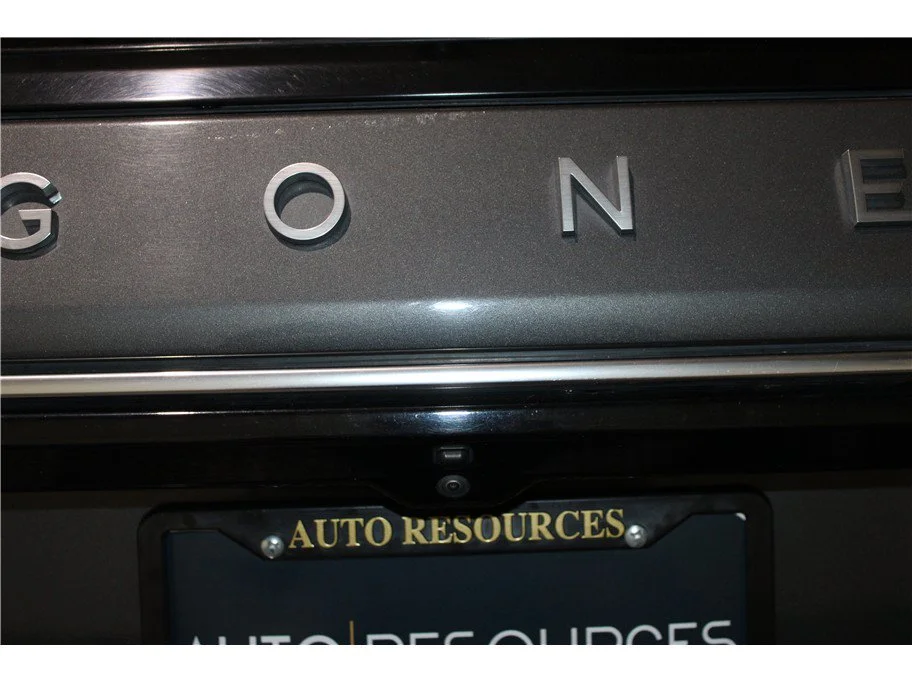 Used 2024 Baltic Gray Metallic Clearcoat Jeep Series II image 19