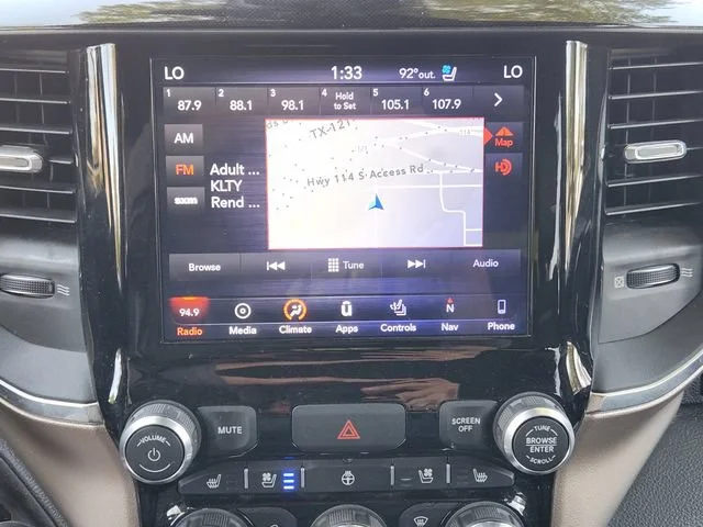 Used 2019 Black Ram Laramie image 17